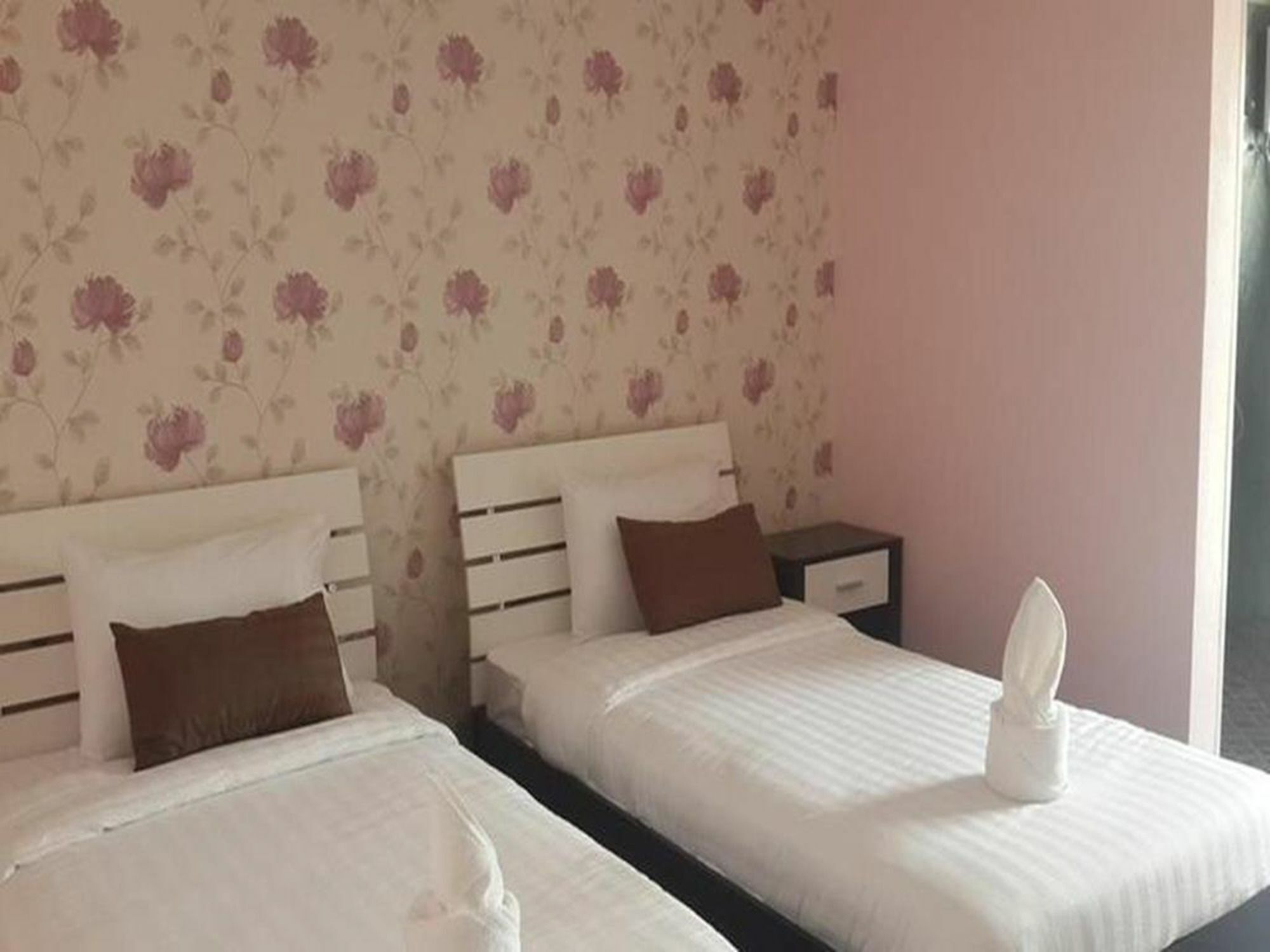 Nalin Place Ранонг Экстерьер фото